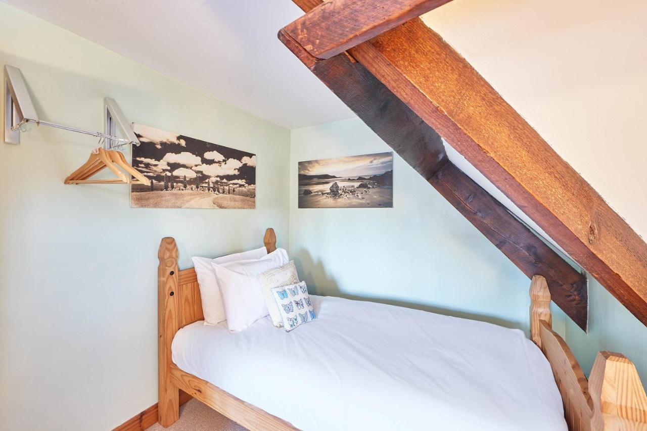 Host & Stay - Oldcorn Cottage Уитби Экстерьер фото