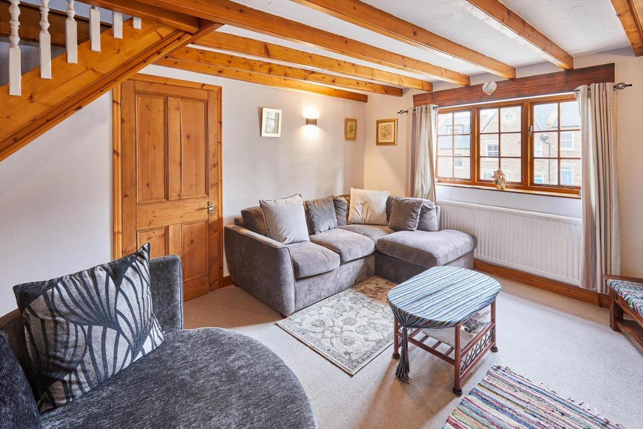 Host & Stay - Oldcorn Cottage Уитби Экстерьер фото